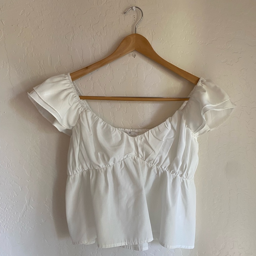 Vestique Cropped Blouse